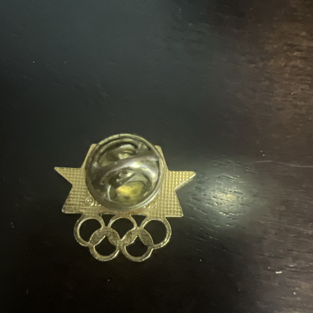 LA Los Angeles 1984 84 Olympic Stars Rings Lapel Pin Summer Games California - Picture 3 of 3